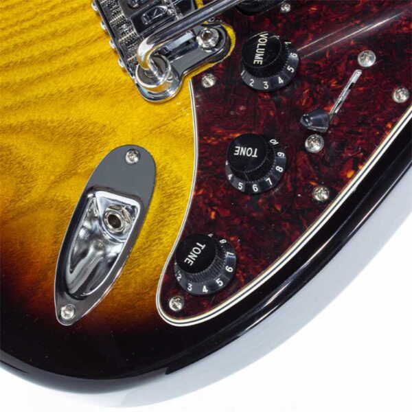 G&L TRIBUTE LEGACY STRAT HSS 3-TONE SUNBURST