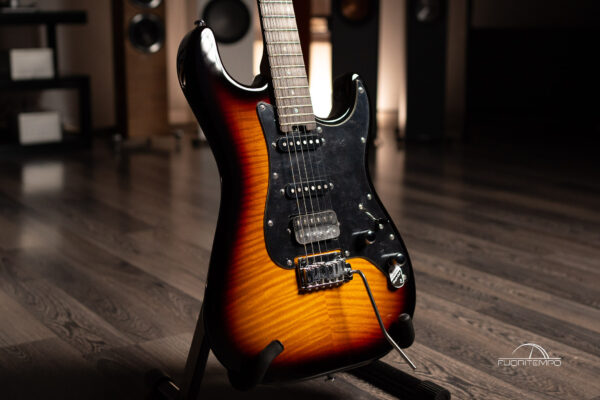 SCHECTER TRADITIONAL ROUTE 66 ELT CONT. HSS 3TSB